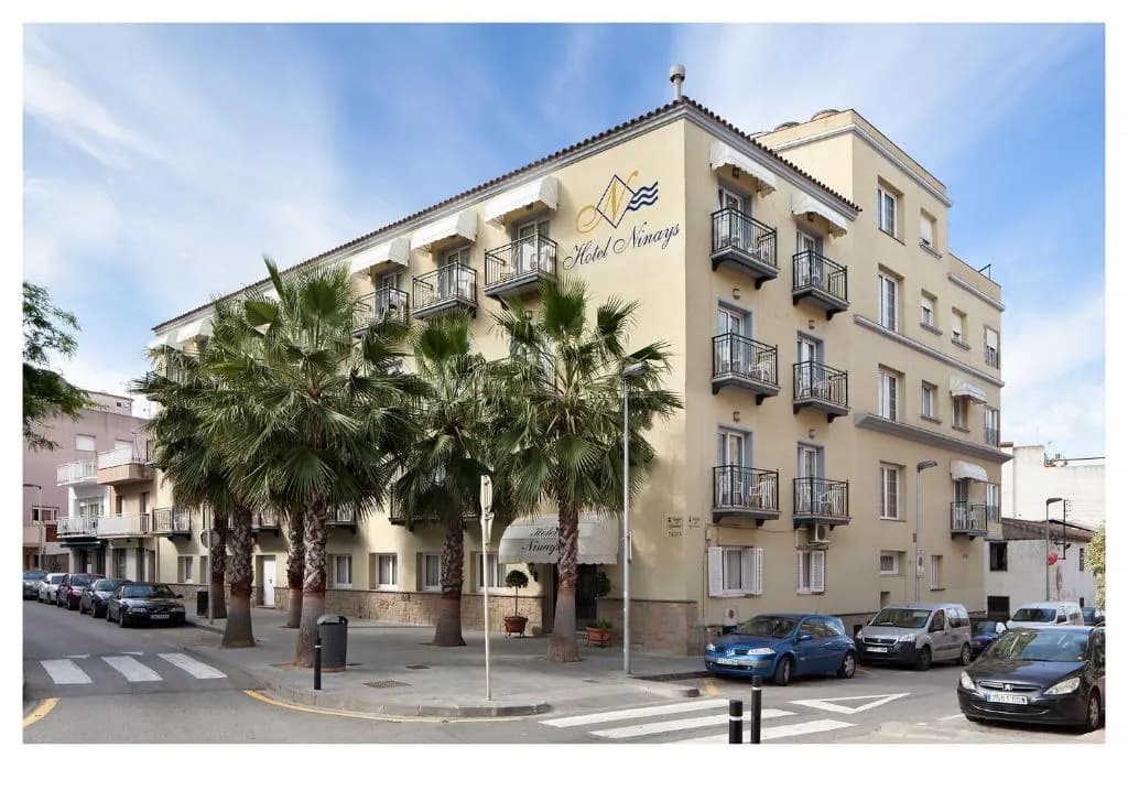 Hotel Ninays - тур Hotel Ninays из Минска